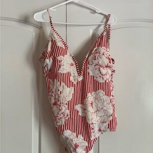 Kona Sol Red and White Floral Bodysuit